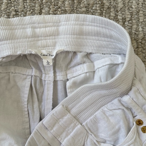 Vici White Linen Shorts - Picture 4 of 5